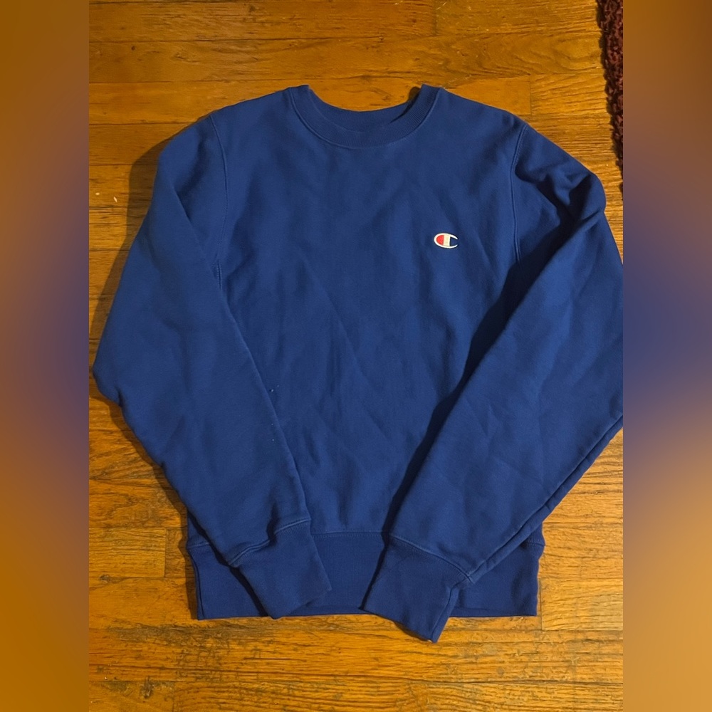 Royal blue Champion crewneck